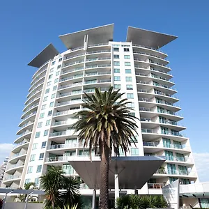 https://mantra-wings.queenslandhotels.net