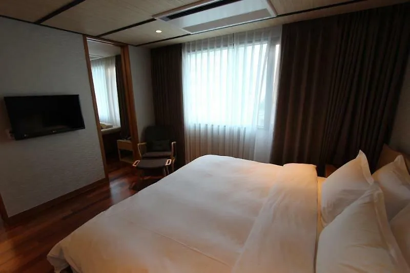 Hotel Travelodge Myeongdong City Hall Seul